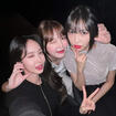 (left to right) sinb, yerin, & yuju